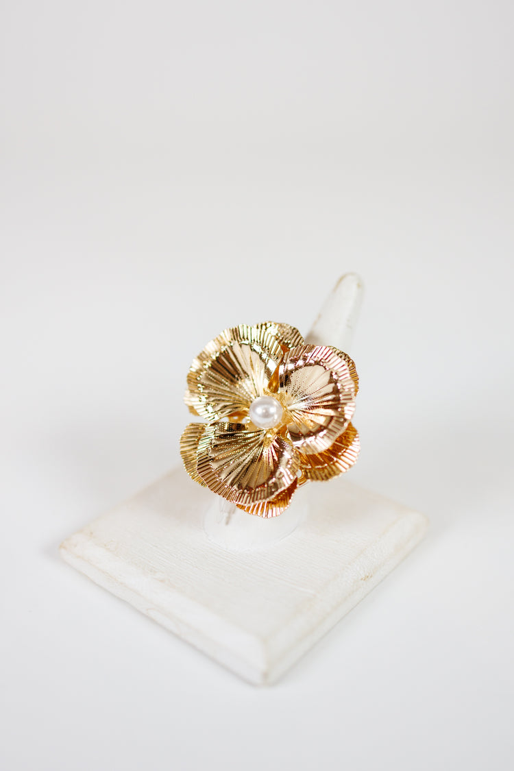 Flower w/Pearl Rings Jaxe + Grace Boutique