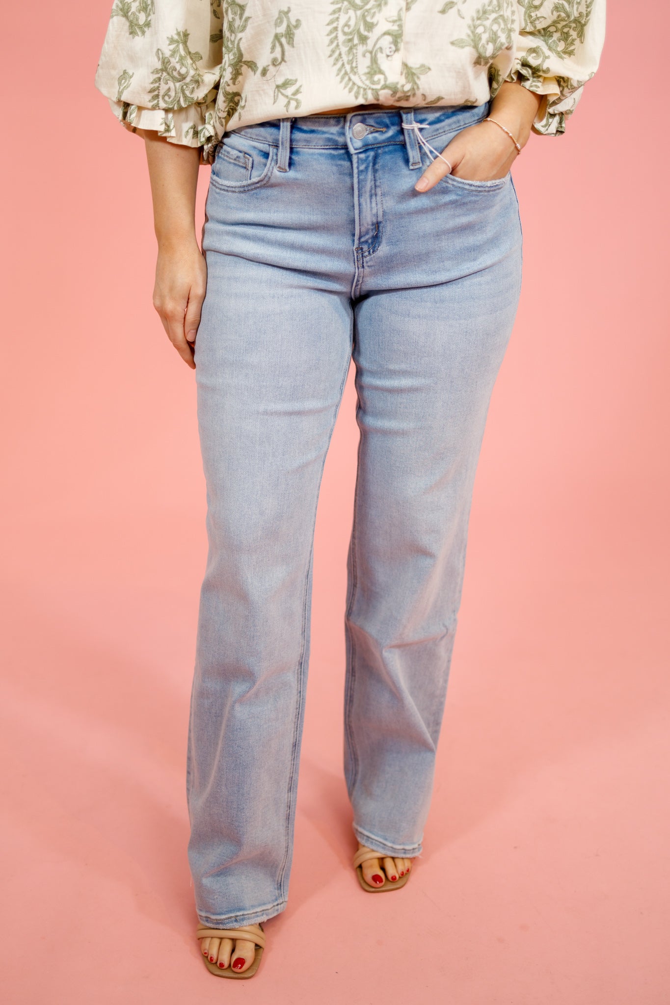 Your Hips Look Smaller Jeans For Wide Hips And Skinny Legs Thick