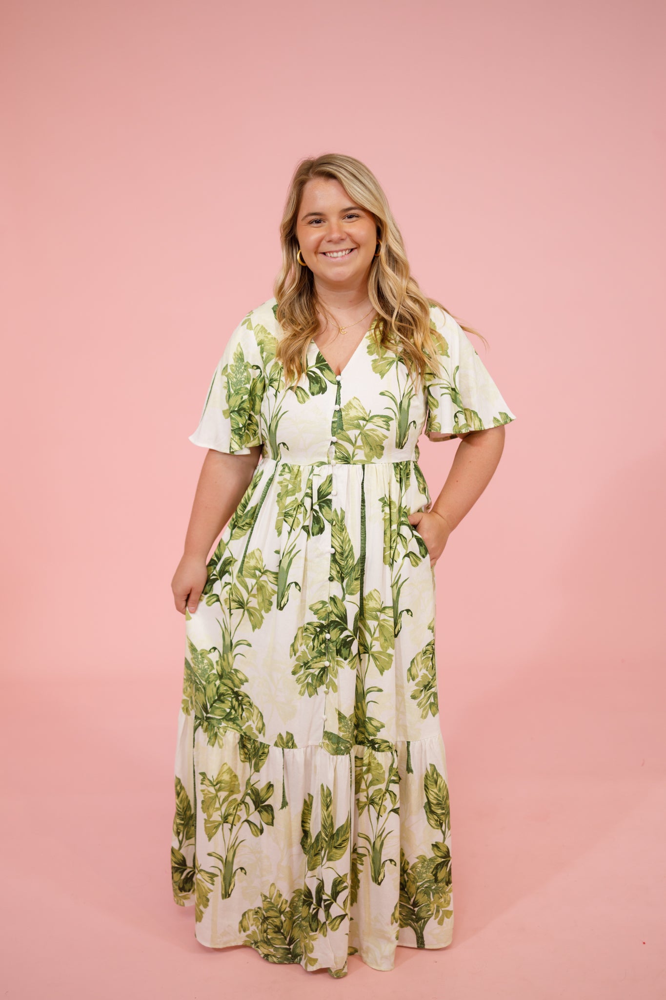 flowy tropical dress Flutter Maxi – Jaxe + Grace Boutique The theme was puppets/ Size:Extra Large-48-TagXL ropa mexicana artesanal