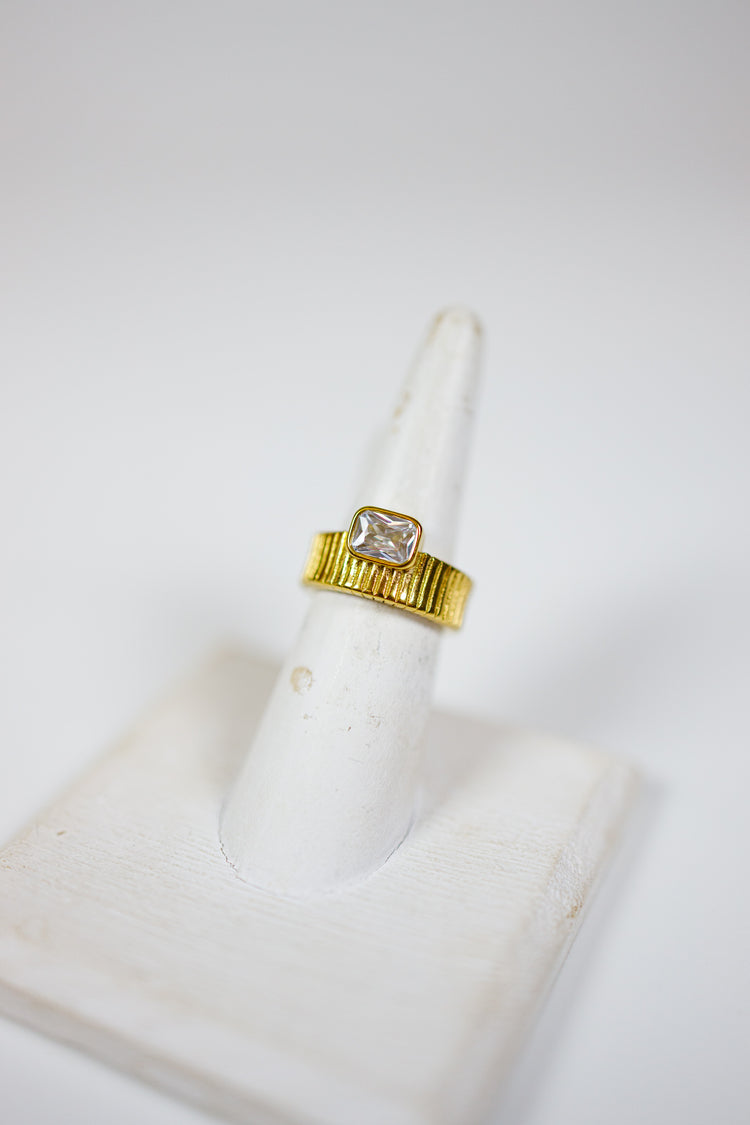 HD Watch Link Diamond Ring