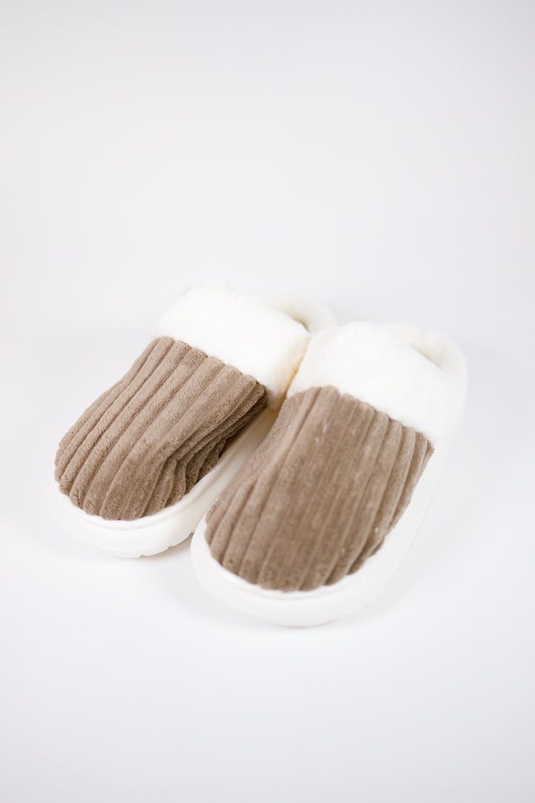 Mocha Ribbed Slippers