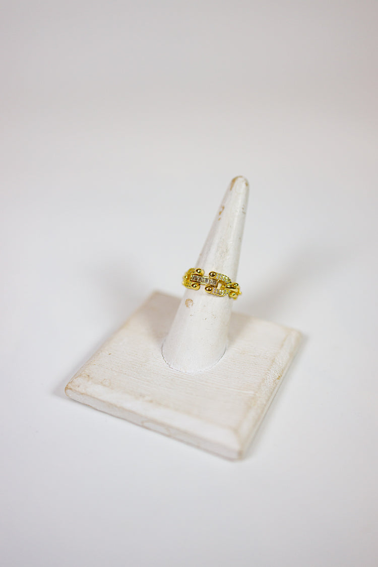 Pave Baguette Linked Oval Open Ring