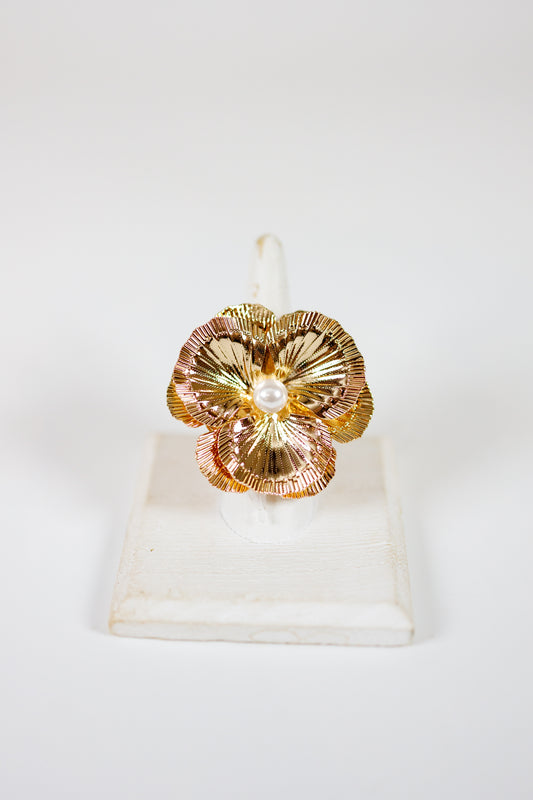 Flower w/Pearl Rings Jaxe + Grace Boutique