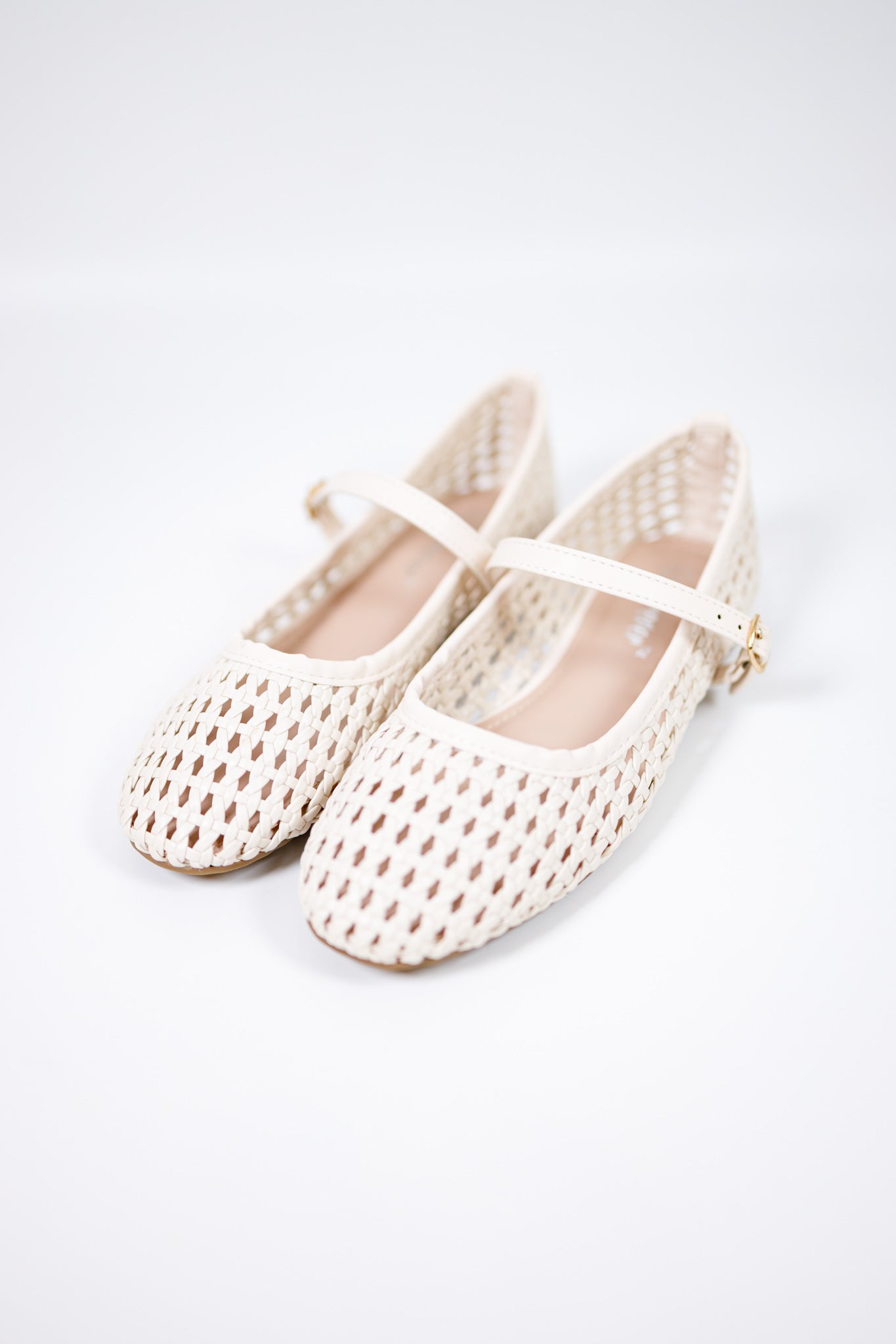 Off White Woven Flats Jaxe + Grace Boutique