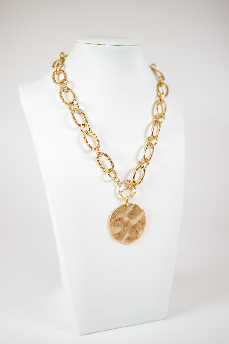 Textured Round Necklace, VARIOUS