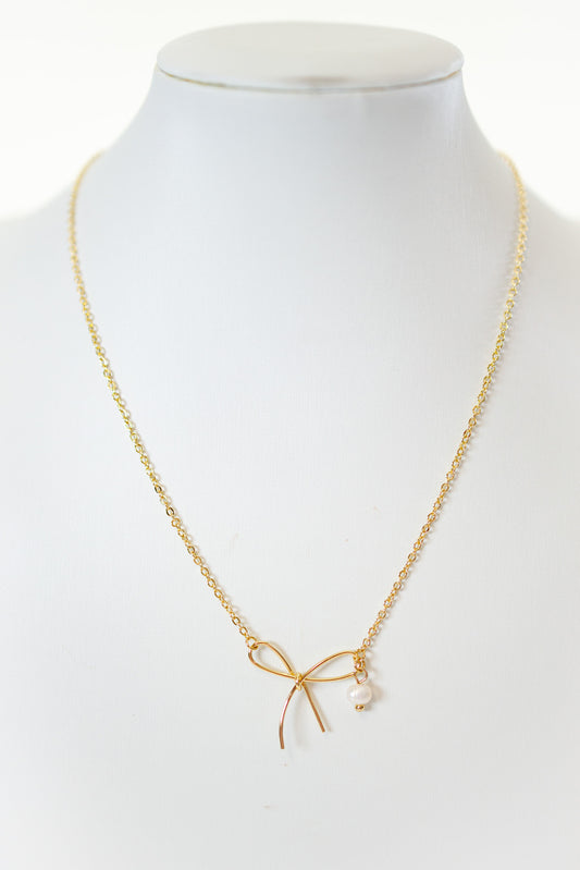 Ribbon & Freshwater Pearl Necklace