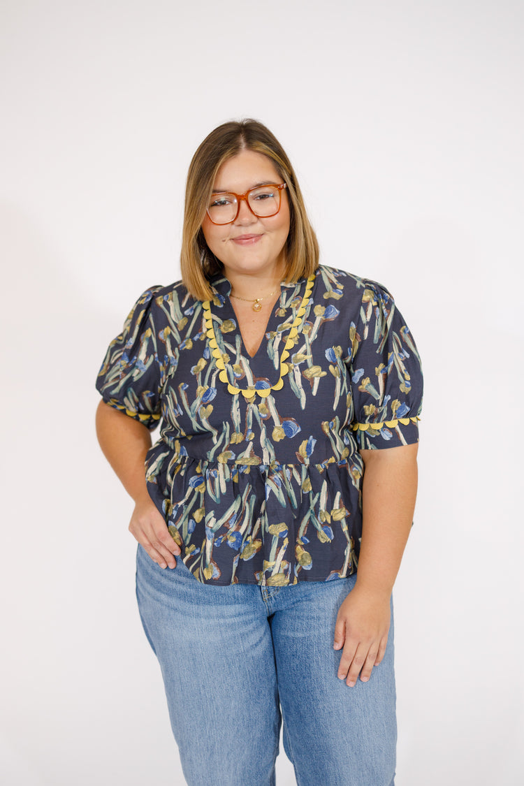 Curvy Navy Printed Scalloped Sleeve Top