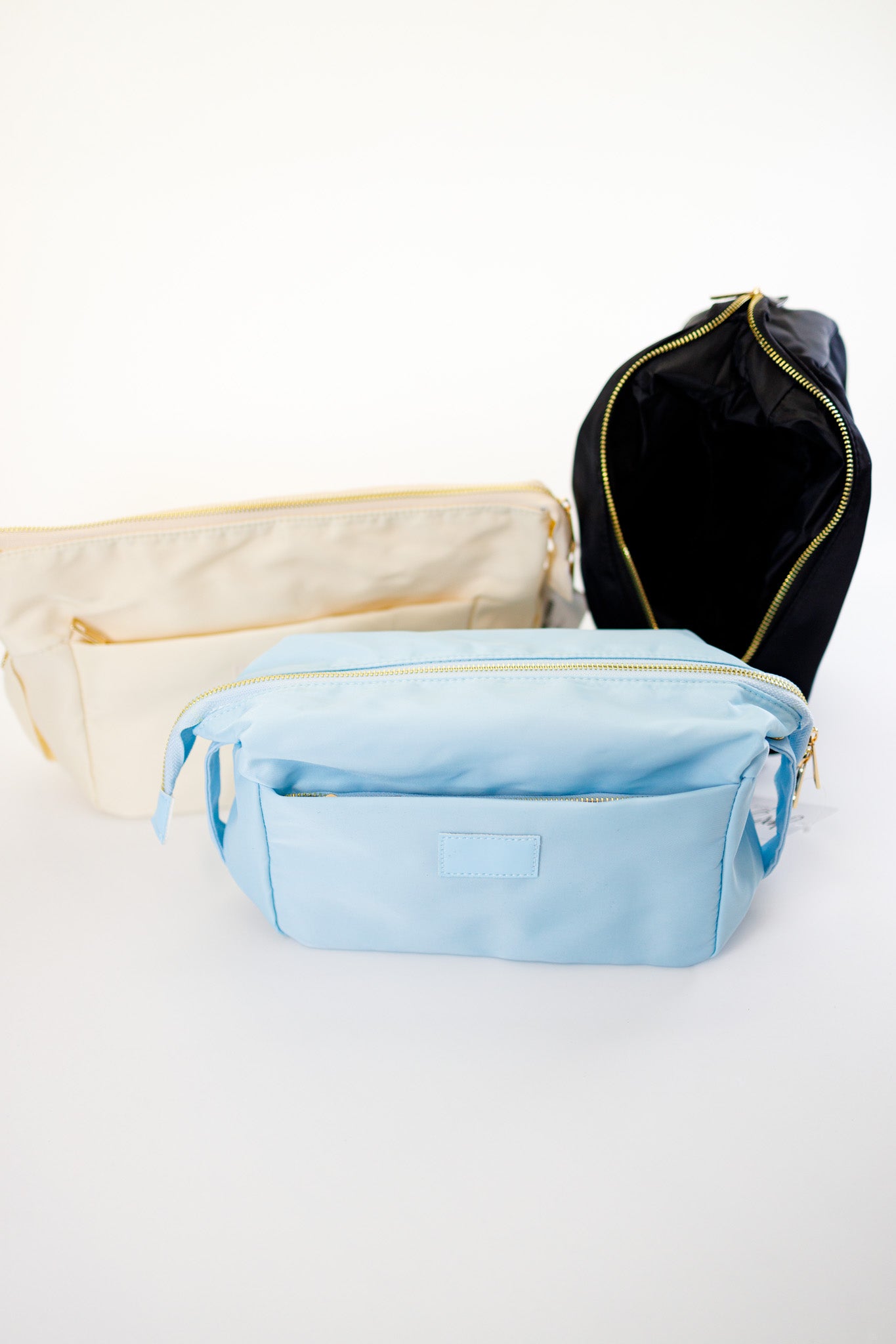 grace travel satchel toiletry bag Hanging Extra Large Capacity | Premium Organizer Bags For Men And Women secure closure Sarah Grace's Amazon Favorites's Amazon