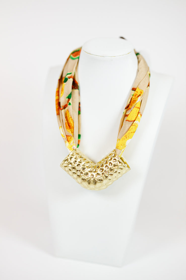 HD Gold V Necklace, VARIOUS
