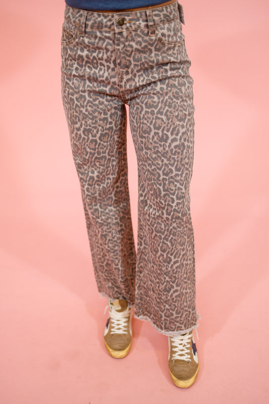 Leopard Frayed Hem Jeans