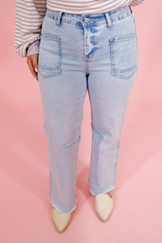 Frayed Hem Cropped Denim Straight Jeans